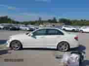 2012 Mercedes-Benz C 300 Sport с VIN WDDGF8BB2CA648843, выставлен на аукционе IAAI как лот 43238906 с пробегом 157 941 миль миль и . История ставок и продаж доступна на DreamBid. Изображение 13.