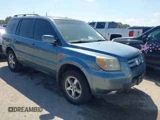 2006 Honda Pilot EX-L z VIN 5FNYF28516B017431, wystawiony jako IAAI lot #43133905 z przebiegiem 199 977 mil mil oraz . Historia ofert i sprzedaży dostępna na DreamBid. Obrazek 1.