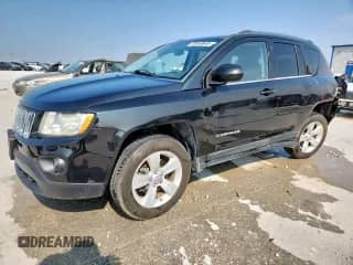 2011 Jeep Compass z VIN 1J4NF1FB4BD201716, wystawiony jako Copart lot #70449845 z przebiegiem 123 358 mil mil oraz Czysty tytuł • Clean title. Historia ofert i sprzedaży dostępna na DreamBid. Obrazek 1.