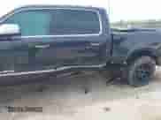 2020 Ram 1500 Limited z VIN 1C6SRFHT5LN422246, wystawiony jako IAAI lot #41948083 z przebiegiem 82 032 mil mil oraz . Historia ofert i sprzedaży dostępna na DreamBid. Obrazek 6.