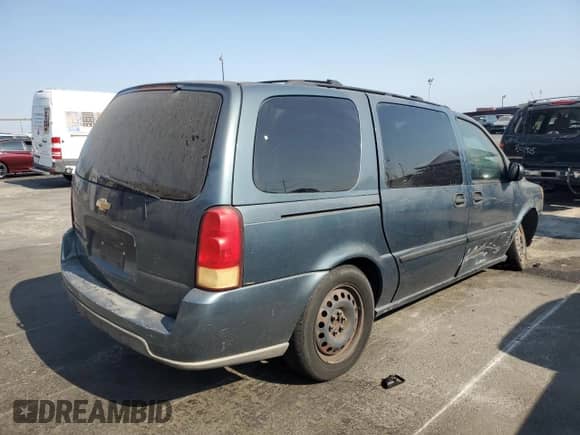 2006 Chevrolet Uplander LS с VIN 1GNDV23L66D194191, выставлен на аукционе Copart как лот 68725175 с пробегом 183 033 миль миль и Списание • Salvage title. История ставок и продаж доступна на DreamBid. Изображение 3.
