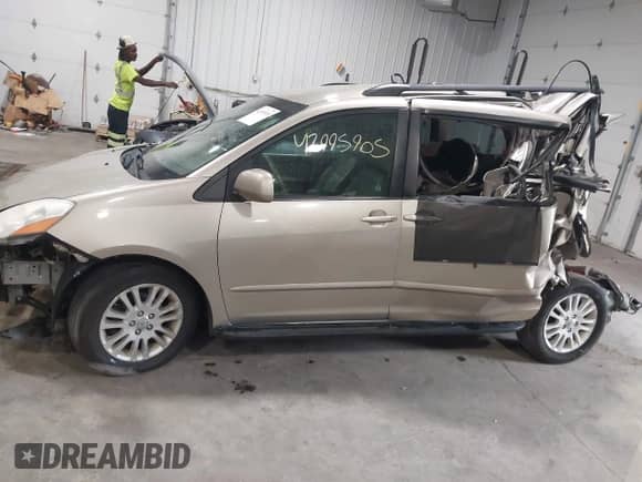 2009 Toyota Sienna XLE с VIN 5TDBK22C29S026860, выставлен на аукционе IAAI как лот 42995905 с пробегом 182 101 миль миль и . История ставок и продаж доступна на DreamBid. Изображение 15.