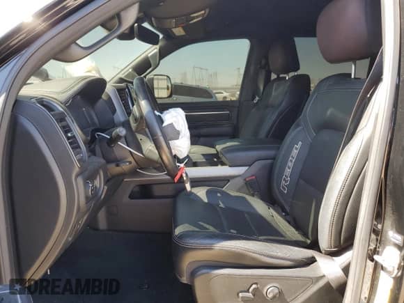 2023 Ram 1500 Rebel z VIN 1C6SRFLT2PN673853, wystawiony jako Copart lot #64507175 z przebiegiem 43 462 mil mil oraz Szkoda całkowita • Salvage title. Historia ofert i sprzedaży dostępna na DreamBid. Obrazek 7.