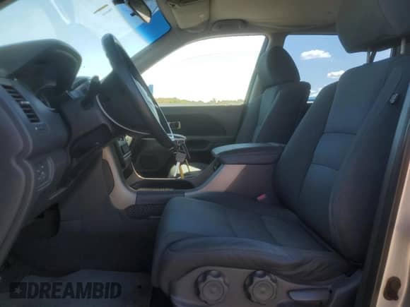 2006 Honda Pilot LX z VIN 2HKYF18146H561088, wystawiony jako Copart lot #83757335 z przebiegiem 156 296 mil mil oraz Czysty tytuł • Clean title. Historia ofert i sprzedaży dostępna na DreamBid. Obrazek 7.