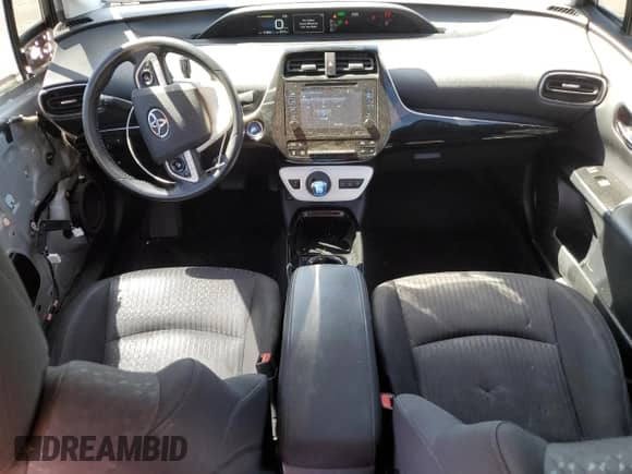 2018 Toyota Prius Plus z VIN JTDKARFP7J3099284, wystawiony jako Copart lot #58186915 z przebiegiem 51 694 mil mil oraz Szkoda całkowita • Salvage title. Historia ofert i sprzedaży dostępna na DreamBid. Obrazek 8.