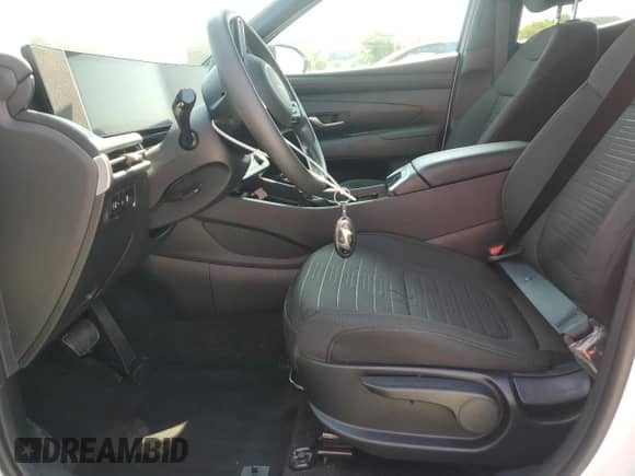 2025 Hyundai Santa Cruz SE with VIN 5NTJA4DE1SH139978, listed as a Copart auction lot 65811085 with 4,959 mi miles and Salvage title. Bid and sale history available at DreamBid. Image 7.