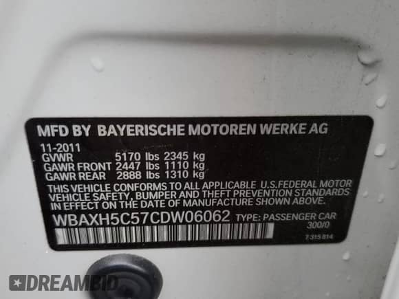 2012 BMW 5 Series 528i xDrive с VIN WBAXH5C57CDW06062, выставлен на аукционе Copart как лот 37678564 с пробегом 148 032 миль миль и Списание • Salvage title. История ставок и продаж доступна на DreamBid. Изображение 12.