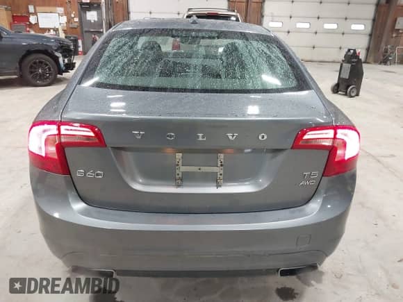 2016 Volvo S60 T5 Premier с VIN YV1612TK0G2410743, выставлен на аукционе IAAI как лот 41717318 с пробегом 87 087 миль миль и . История ставок и продаж доступна на DreamBid. Изображение 16.