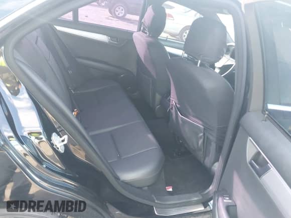 2008 Mercedes-Benz C 300 Sport с VIN WDDGF54XX8F097773, выставлен на аукционе IAAI как лот 43526449 с пробегом 210 366 миль миль и . История ставок и продаж доступна на DreamBid. Изображение 8.