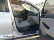 2017 Hyundai Tucson SE z VIN KM8J33A42HU278218, wystawiony jako IAAI lot #43516506 z przebiegiem 162 909 mil mil oraz . Historia ofert i sprzedaży dostępna na DreamBid. Obrazek 5.