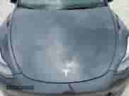 2024 Tesla Model Y Long Range z VIN 7SAYGDEE8RA233228, wystawiony jako Copart lot #64816445 z przebiegiem 6 082 mil mil oraz Szkoda całkowita • Salvage title. Historia ofert i sprzedaży dostępna na DreamBid. Obrazek 11.