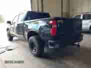 2022 Chevrolet Silverado 1500 RST with VIN 1GCUDEET8NZ622077, listed as a IAAI auction lot 42713780 with 46,022 mi miles and . Bid and sale history available at DreamBid. Image 3.