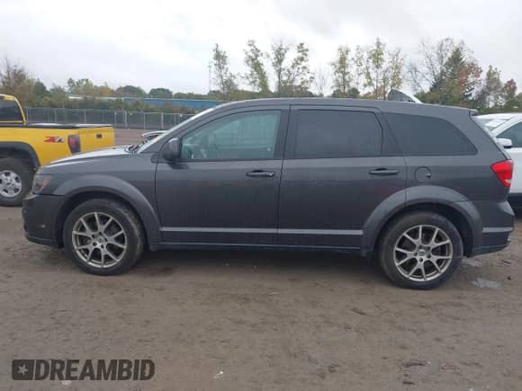 2018 Dodge Journey GT z VIN 3C4PDDEG5JT389612, wystawiony jako IAAI lot #43364171 z przebiegiem 114 014 mil mil oraz . Historia ofert i sprzedaży dostępna na DreamBid. Obrazek 14.