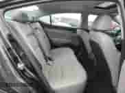 2017 Hyundai Elantra Value Edition z VIN 5NPD84LF6HH071090, wystawiony jako Copart lot #80624575 z przebiegiem 75 357 mil mil oraz Szkoda całkowita • Salvage title. Historia ofert i sprzedaży dostępna na DreamBid. Obrazek 10.