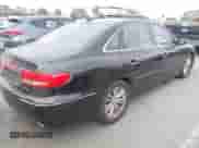 2011 Hyundai Azera Limited z VIN KMHFC4DF6BA552635, wystawiony jako IAAI lot #42816840 z przebiegiem 235 378 mil mil oraz . Historia ofert i sprzedaży dostępna na DreamBid. Obrazek 4.