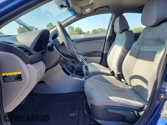 2017 Hyundai Accent SE with VIN KMHCT4AE4HU232607, listed as a Copart auction lot 68633995 with 154,927 mi miles and Clean title. Bid and sale history available at DreamBid. Image 7.