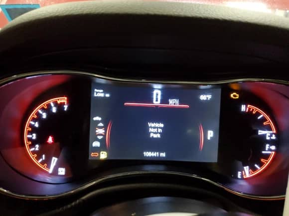 2016 Dodge Durango Limited с VIN 1C4RDJDG4GC437128, выставлен на аукционе Copart как лот 85850795 с пробегом 106 441 миль миль и Списание • Salvage title. История ставок и продаж доступна на DreamBid. Изображение 9.