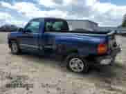 2000 Chevrolet Silverado 1500 LS с VIN 1GCEC14W5YZ181489, выставлен на аукционе Copart как лот 55621945 с пробегом 223 065 миль миль и Списание • Salvage title. История ставок и продаж доступна на DreamBid. Изображение 2.