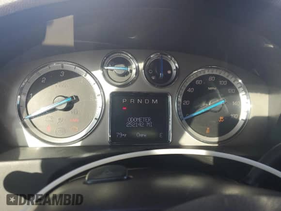 2012 Cadillac Escalade ESV Luxury с VIN 1GYS3HEF3CR320435, выставлен на аукционе Copart как лот 80949915 с пробегом 252 142 миль миль и Списание • Salvage title. История ставок и продаж доступна на DreamBid. Изображение 9.