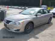 2015 Nissan Altima S z VIN 1N4AL3AP4FN350712, wystawiony jako IAAI lot #42208472 z przebiegiem 70 674 mil mil oraz . Historia ofert i sprzedaży dostępna na DreamBid. Obrazek 2.