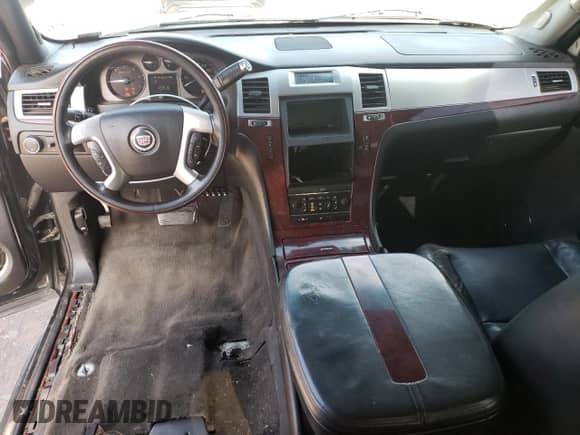 2007 Cadillac Escalade EXT with VIN 3GYFK62887G117111, listed as a Copart auction lot 62903245 with 171,123 mi miles and Salvage title. Bid and sale history available at DreamBid. Image 8.