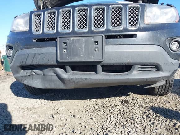 2016 Jeep Compass High Altitude with VIN 1C4NJDEB9GD585393, listed as a IAAI auction lot 43223940 with 91,414 mi miles and . Bid and sale history available at DreamBid. Image 6.