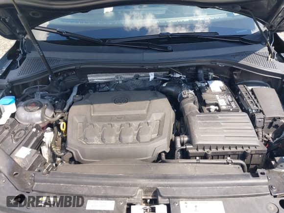 2024 Volkswagen Tiguan Wolfsburg Edition с VIN 3VVAB7AX7RM216006, выставлен на аукционе IAAI как лот 43137852 с пробегом Не указан миль и . История ставок и продаж доступна на DreamBid. Изображение 10.