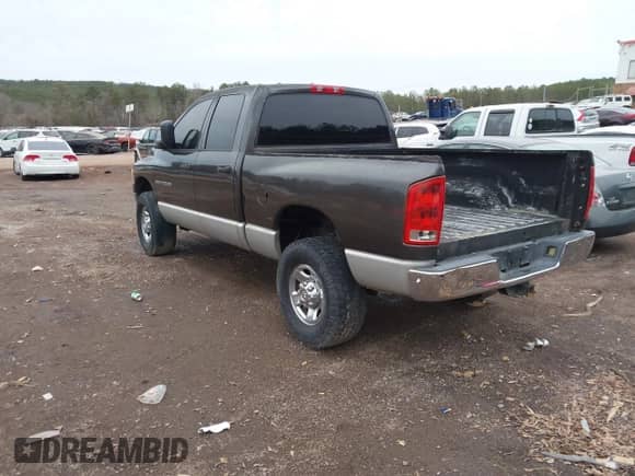2005 Dodge 2500 SLT with VIN 1D7KS28D35J511215, listed as a IAAI auction lot 41326185 with 302,586 mi miles and . Bid and sale history available at DreamBid. Image 3.