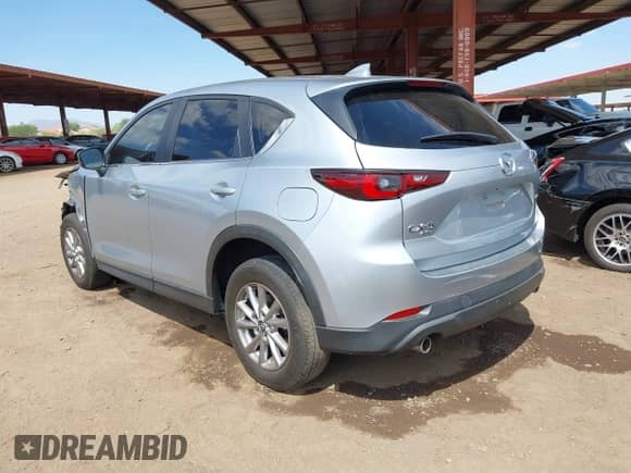 2023 Mazda CX-5 S Carbon Edition z VIN JM3KFBCM0P0137474, wystawiony jako IAAI lot #42785110 z przebiegiem 39 335 mil mil oraz . Historia ofert i sprzedaży dostępna na DreamBid. Obrazek 3.