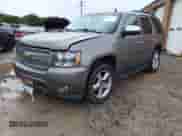 2013 Chevrolet Tahoe LT with VIN 1GNSKBE04DR339098, listed as a IAAI auction lot 42989580 with 220,959 mi miles and . Bid and sale history available at DreamBid. Image 17.