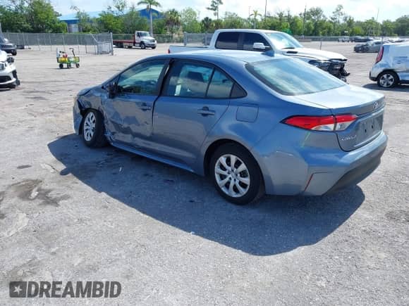 2024 Toyota Corolla LE z VIN 5YFB4MDE8RP133621, wystawiony jako IAAI lot #42897073 z przebiegiem 18 157 mil mil oraz . Historia ofert i sprzedaży dostępna na DreamBid. Obrazek 3.