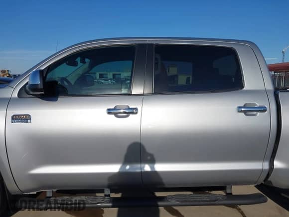 2019 Toyota Tundra SR5 с VIN 5TFAY5F17KX845478, выставлен на аукционе IAAI как лот 41155651 с пробегом 42 291 миль миль и . История ставок и продаж доступна на DreamBid. Изображение 15.
