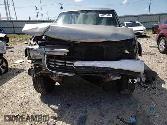 2000 Cadillac Escalade z VIN 1GYEK13R7YR128401, wystawiony jako Copart lot #46227845 z przebiegiem 110 194 mil mil oraz Nie do naprawy • Non repairable. Historia ofert i sprzedaży dostępna na DreamBid. Obrazek 12.