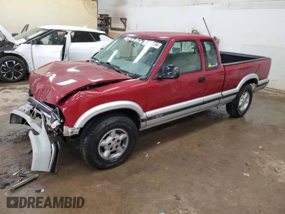 1996 Chevrolet S-10 LS с VIN 1GCDT19X3T8148339, выставлен на аукционе Copart как лот 78182764 с пробегом 122 797 миль миль и Чистый • Clean title. История ставок и продаж доступна на DreamBid. Изображение 1.