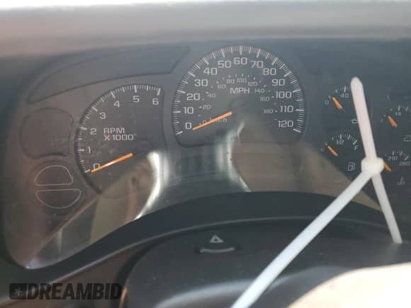 2004 GMC Sierra 1500 SLE with VIN 2GTEK19T041321579, listed as a Copart auction lot 63494965 with Not provided miles and Salvage title. Bid and sale history available at DreamBid. Image 9.