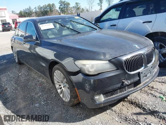 2012 BMW 7 Series 750Li xDrive с VIN WBAKC8C55CC436123, выставлен на аукционе IAAI как лот 41779443 с пробегом 126 618 миль миль и . История ставок и продаж доступна на DreamBid. Изображение 1.
