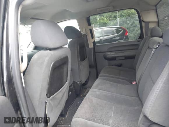 2007 Chevrolet Silverado 1500 LS с VIN 2GCEK13C271652287, выставлен на аукционе IAAI как лот 42392765 с пробегом 203 899 миль миль и . История ставок и продаж доступна на DreamBid. Изображение 8.