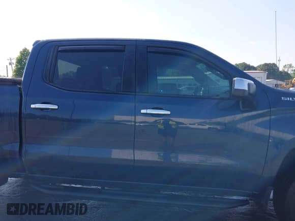 2020 Chevrolet Silverado 1500 Custom с VIN 3GCPWBEH5LG348108, выставлен на аукционе IAAI как лот 42074577 с пробегом 130 835 миль миль и . История ставок и продаж доступна на DreamBid. Изображение 13.
