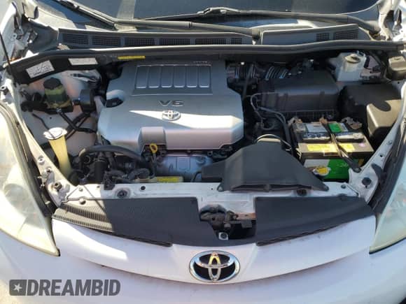 2010 Toyota Sienna XLE с VIN 5TDYK4CC3AS310667, выставлен на аукционе Copart как лот 86077205 с пробегом 184 017 миль миль и Списание • Salvage title. История ставок и продаж доступна на DreamBid. Изображение 12.