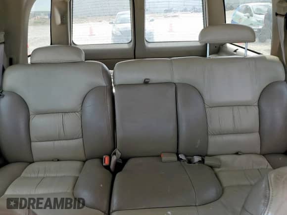 2000 Chevrolet Tahoe Z71 с VIN 1GNEK13R1YR212677, выставлен на аукционе Copart как лот 57945805 с пробегом 177 220 миль миль и Списание • Salvage title. История ставок и продаж доступна на DreamBid. Изображение 10.