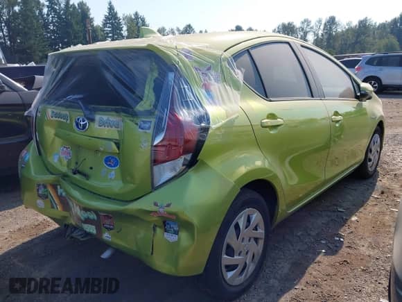 2015 Toyota Prius One z VIN JTDKDTB30F1101905, wystawiony jako IAAI lot #42971226 z przebiegiem 105 068 mil mil oraz . Historia ofert i sprzedaży dostępna na DreamBid. Obrazek 4.