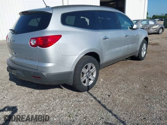 2010 Chevrolet Traverse 2LT with VIN 1GNLRGEDXAS122837, listed as a IAAI auction lot 42568133 with 156,556 mi miles and . Bid and sale history available at DreamBid. Image 4.
