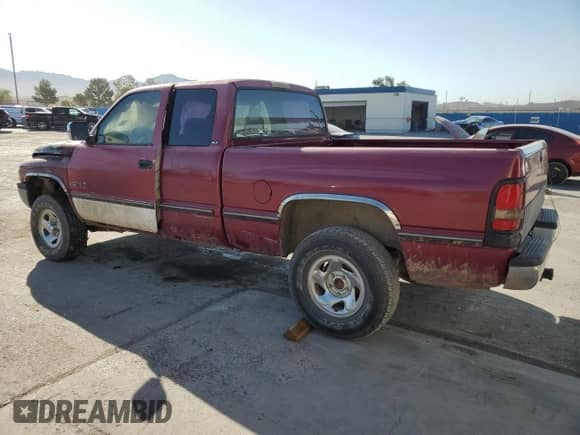 1996 Dodge 1500 с VIN 3B7HF13YXTG123975, выставлен на аукционе Copart как лот 73549874 с пробегом 225 056 миль миль и Списание • Salvage title. История ставок и продаж доступна на DreamBid. Изображение 2.