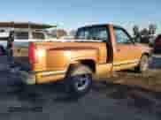 1989 Chevrolet Silverado 1500 с VIN 1GCDC14KXKZ106030, выставлен на аукционе Copart как лот 44542865 с пробегом 360 999 миль миль и Списание • Salvage title. История ставок и продаж доступна на DreamBid. Изображение 3.