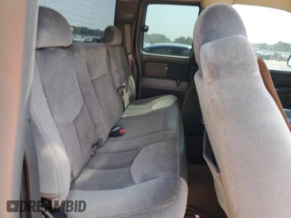 2006 GMC Sierra 1500 SLE1 z VIN 1GTEK19B56Z274034, wystawiony jako Copart lot #60263955 z przebiegiem 128 599 mil mil oraz Szkoda całkowita • Salvage title. Historia ofert i sprzedaży dostępna na DreamBid. Obrazek 10.