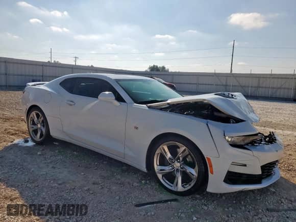 2020 Chevrolet Camaro 1SS with VIN 1G1FF1R78L0140096, listed as a Copart auction lot 85679685 with 102,326 mi miles and Clean title. Bid and sale history available at DreamBid. Image 4.