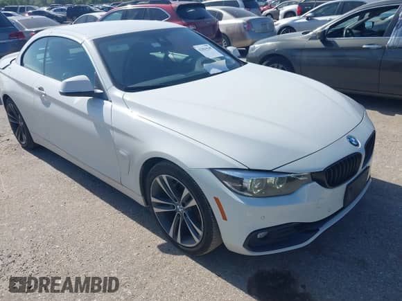 2020 BMW 4 Series 430i z VIN WBA4Z1C07L5N80697, wystawiony jako IAAI lot #42864648 z przebiegiem 46 668 mil mil oraz . Historia ofert i sprzedaży dostępna na DreamBid. Obrazek 1.
