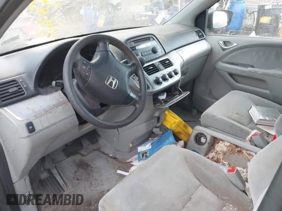 2008 Honda Odyssey LX с VIN 5FNRL38238B001761, выставлен на аукционе IAAI как лот 43462883 с пробегом 173 116 миль миль и . История ставок и продаж доступна на DreamBid. Изображение 5.