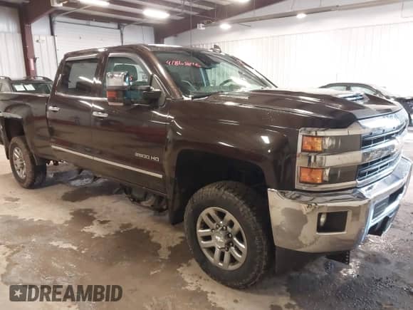 2018 Chevrolet Silverado 2500HD LTZ с VIN 1GC1KWEY6JF182799, выставлен на аукционе IAAI как лот 41868816 с пробегом 119 643 миль миль и . История ставок и продаж доступна на DreamBid. Изображение 1.