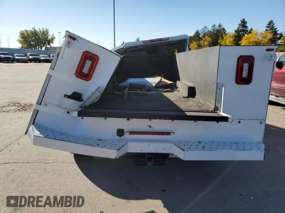 2021 Chevrolet Silverado 3500HD Work Truck с VIN 1GB4YSEY7MF148044, выставлен на аукционе Copart как лот 77363744 с пробегом Не указан миль и Списание • Salvage title. История ставок и продаж доступна на DreamBid. Изображение 6.